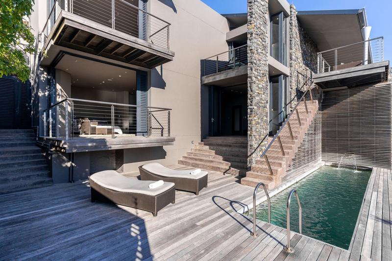 6 Bedroom Property for Sale in Llandudno Western Cape